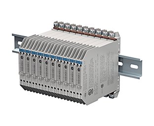 Divisão: Grupo de Automatização de Processos: Função de Interface de Tecnologia: Sistema de Barreira Zener: Tipo de Sistema: Montagem; Etiqueta de Marca para a Rockwell Automation---Perspectiva: Ângulo P1: alfa: 36° / beta: -17° Comprimento focal: 210 mm---Resolução: 300 dpi Cor Sólida: sem Máscara: Caminho de Clipe incluído