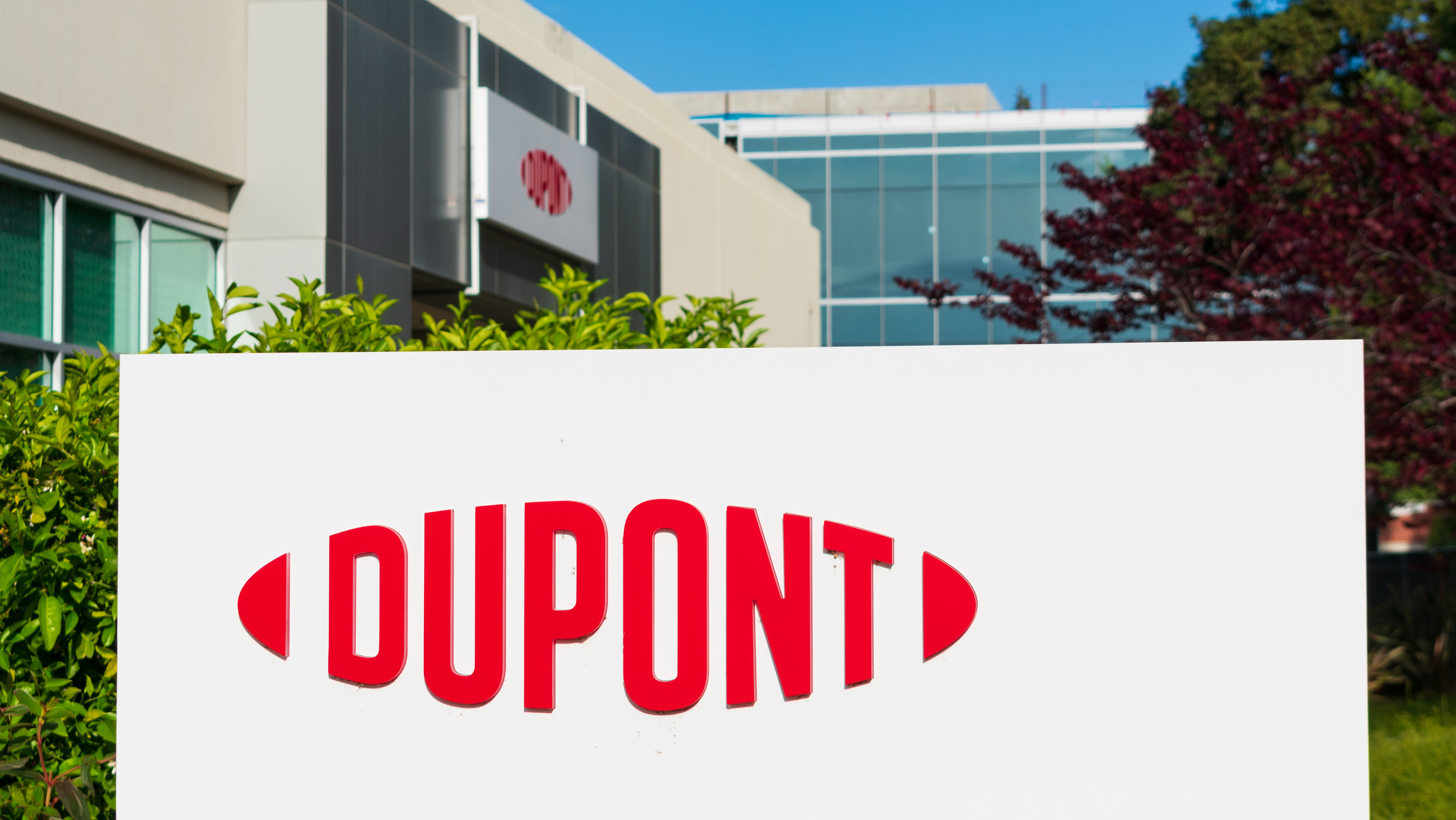 DuPont Improves Quality Control with DCS Upgrade Rockwell Automation