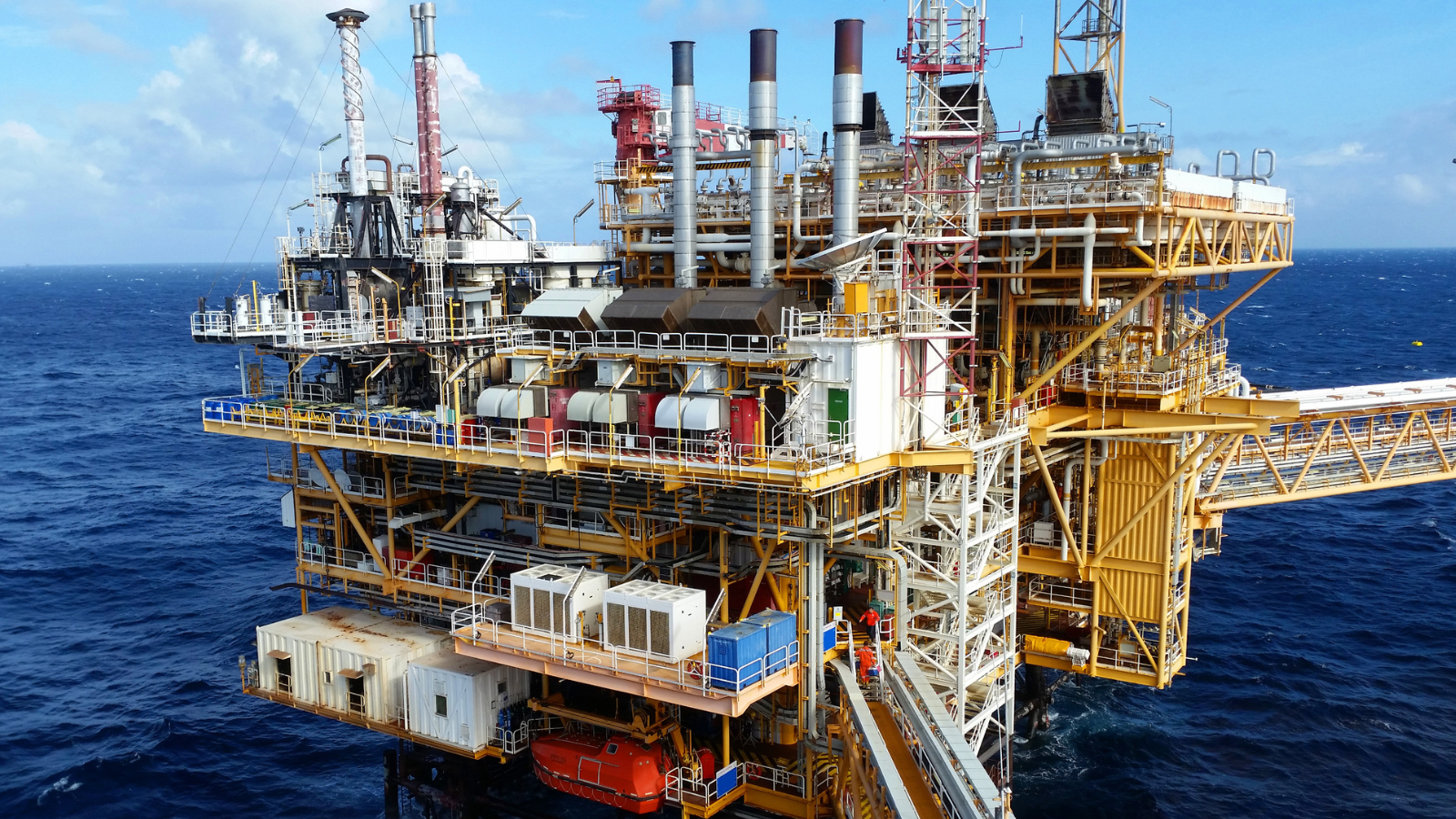 CENTERLINE 2100 Low Voltage Motor Control Center | Rockwell